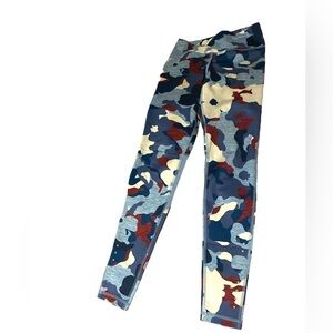 Old Navy Camouflage Blue & Purple PowerSoft Mesh-Paneled Leggings for Women​​​​